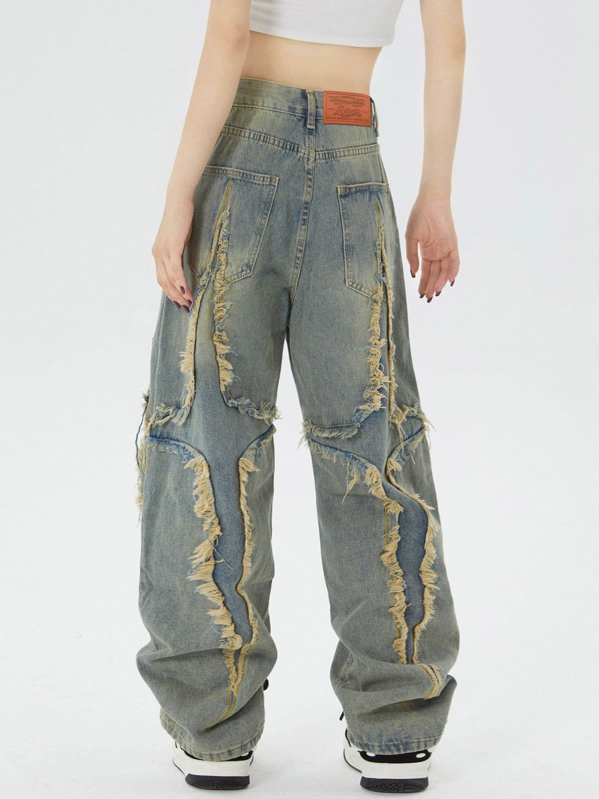 Yıkanmış Püskül Detaylı Jean