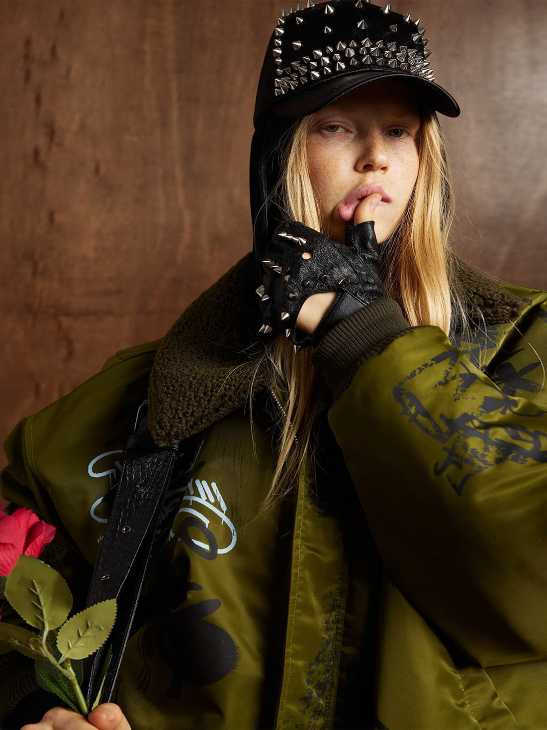 Graffiti Baskılı Pilot Ceketi | Kuzu Yakalı