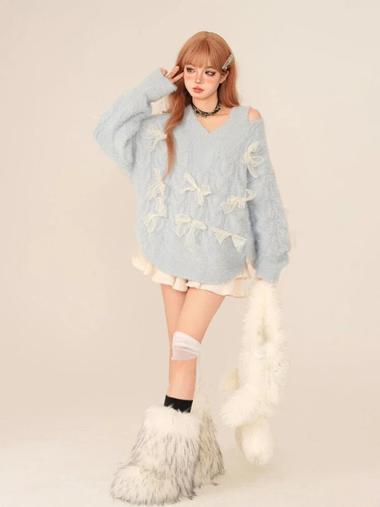 UrbanLaws Kurdele Detaylı Cut-Out Fluffy Kazak