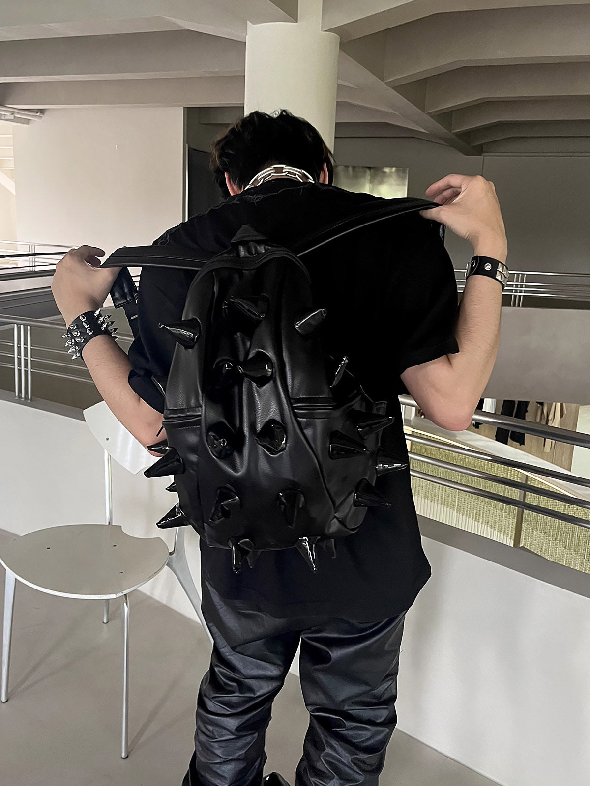 Dark Hedgehog Rivet Backpack – Sokak Modası