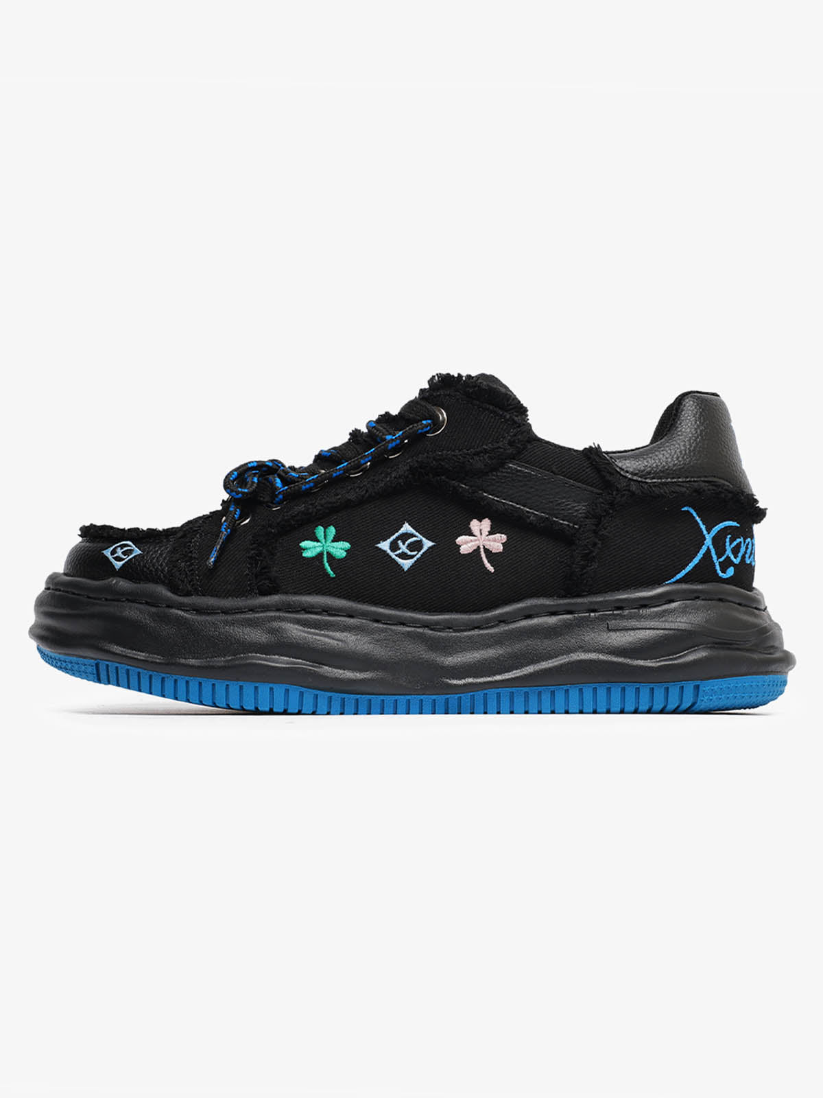 UrbanLaws Sokak Modası Frayed Denim Floral Embroidered Spor Ayakkabı