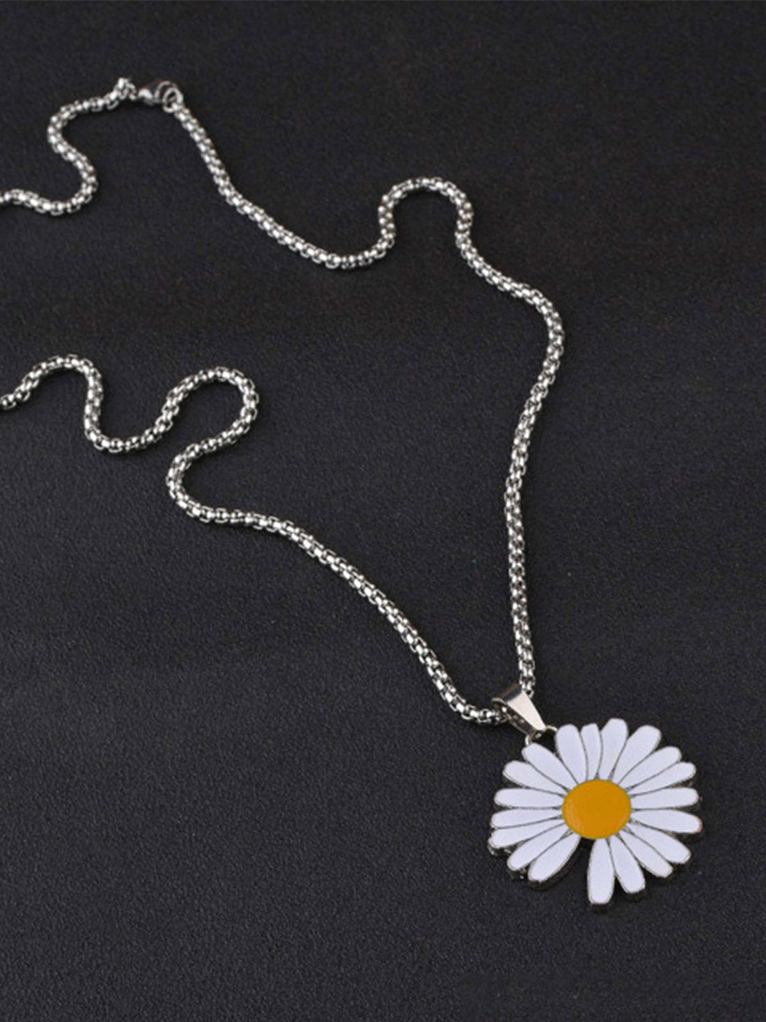 Daisy Hip Hop Kolye