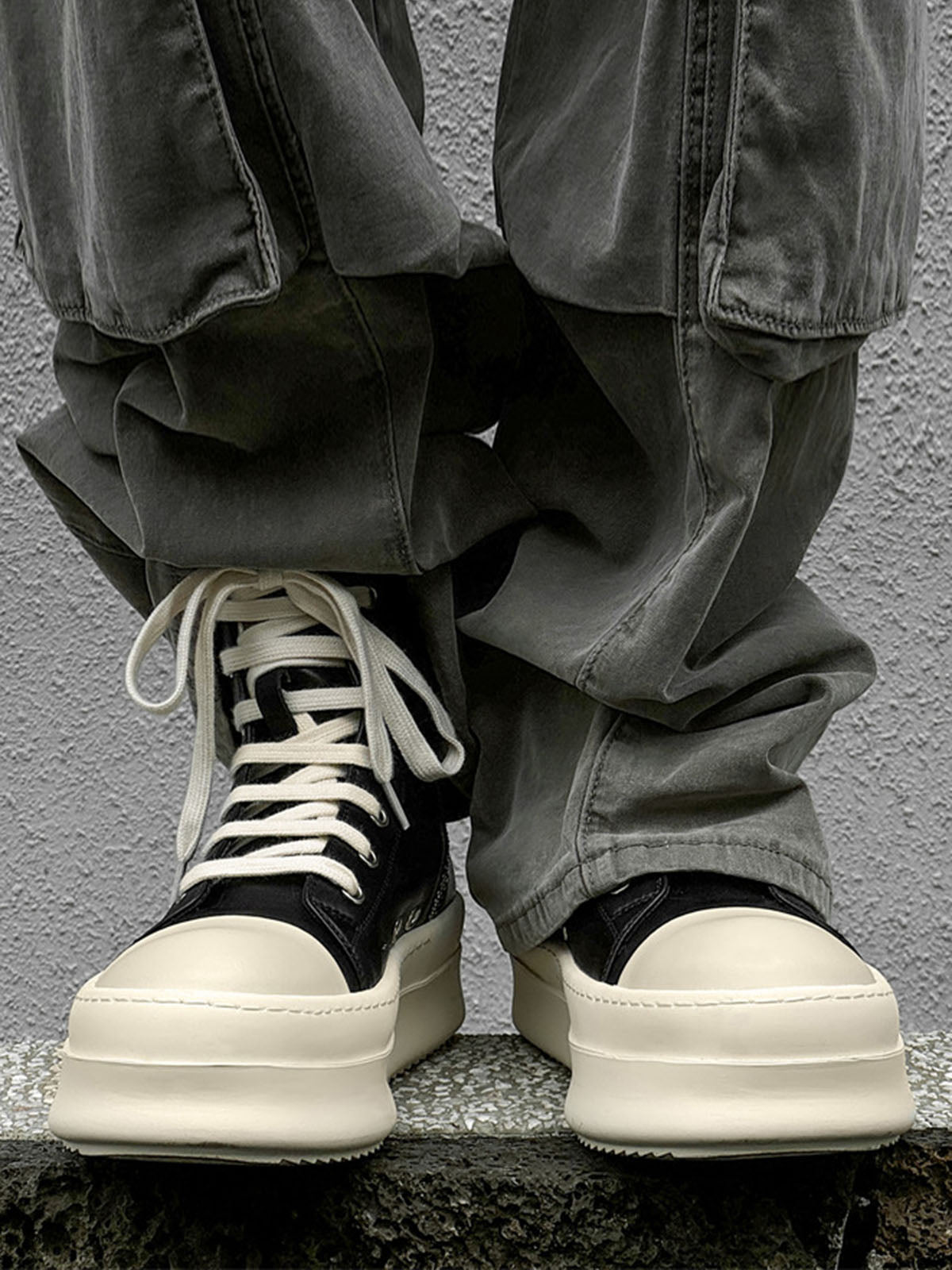 Özel Tasarım Yan Fermuarlı High-Top Platform Sneaker