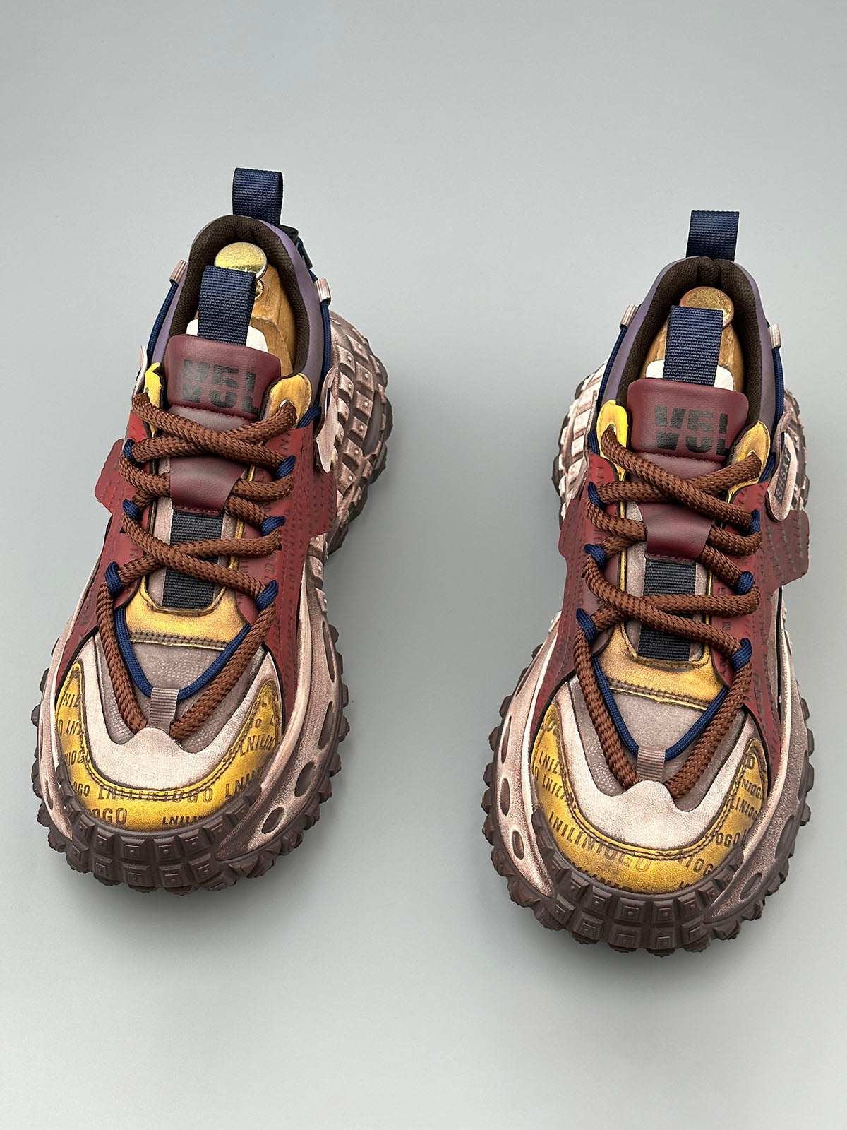Özel Tasarım Letter İşlemeli Chunky Platform Sneaker