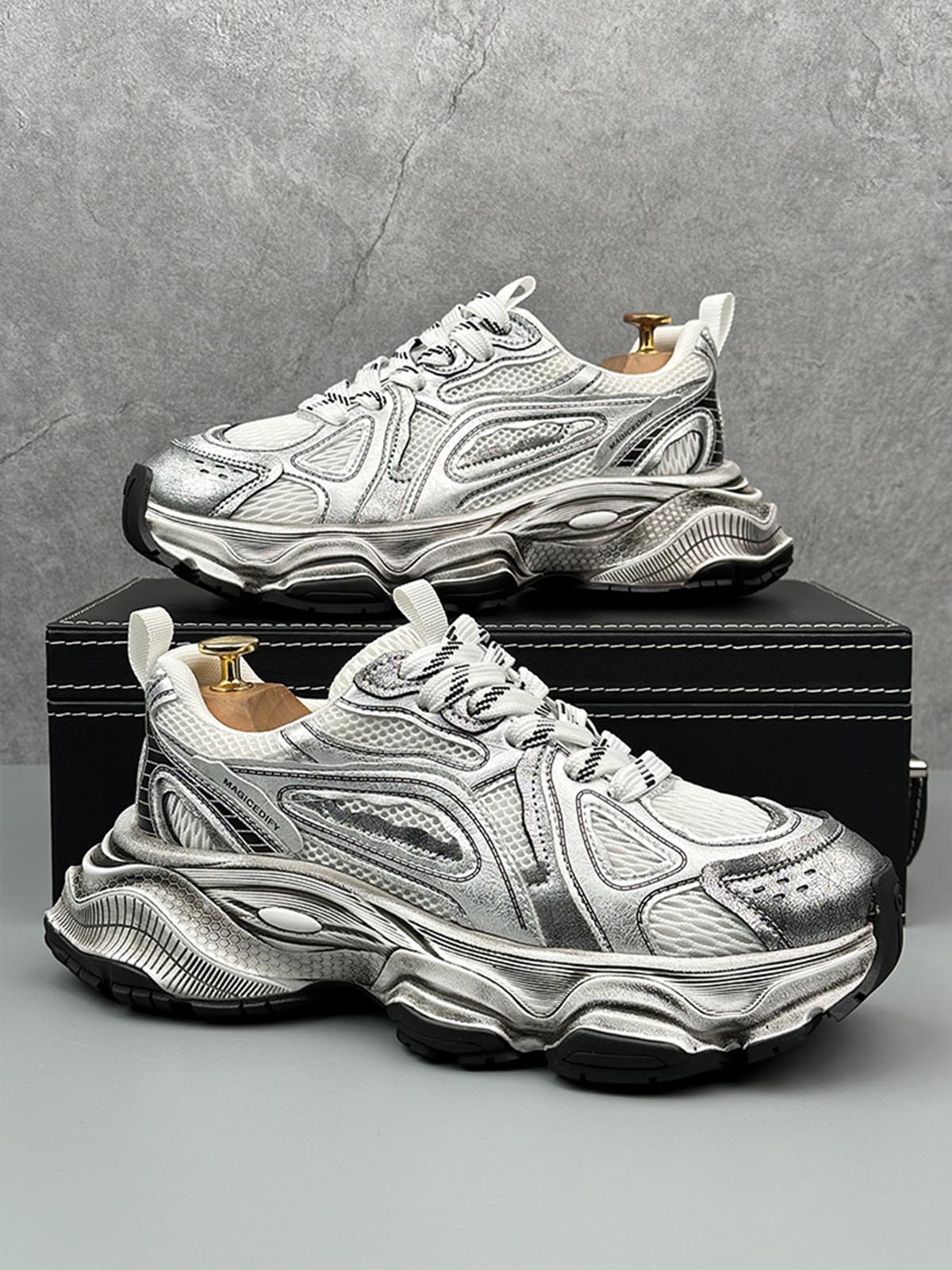 Kalın Tabanlı Nefes Alabilir Running Sneaker