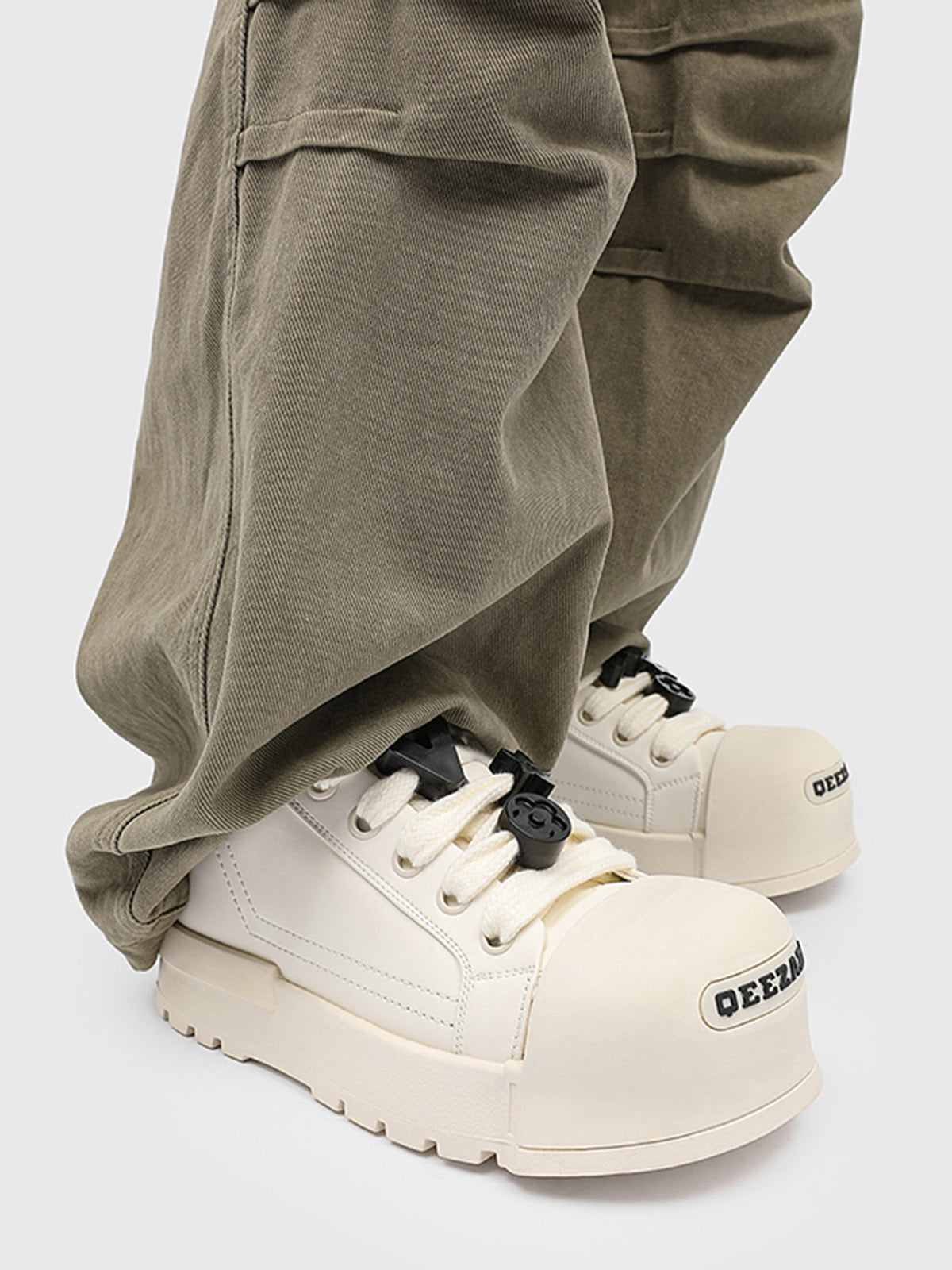 Özel Tasarım Monochrome Chunky Sneaker