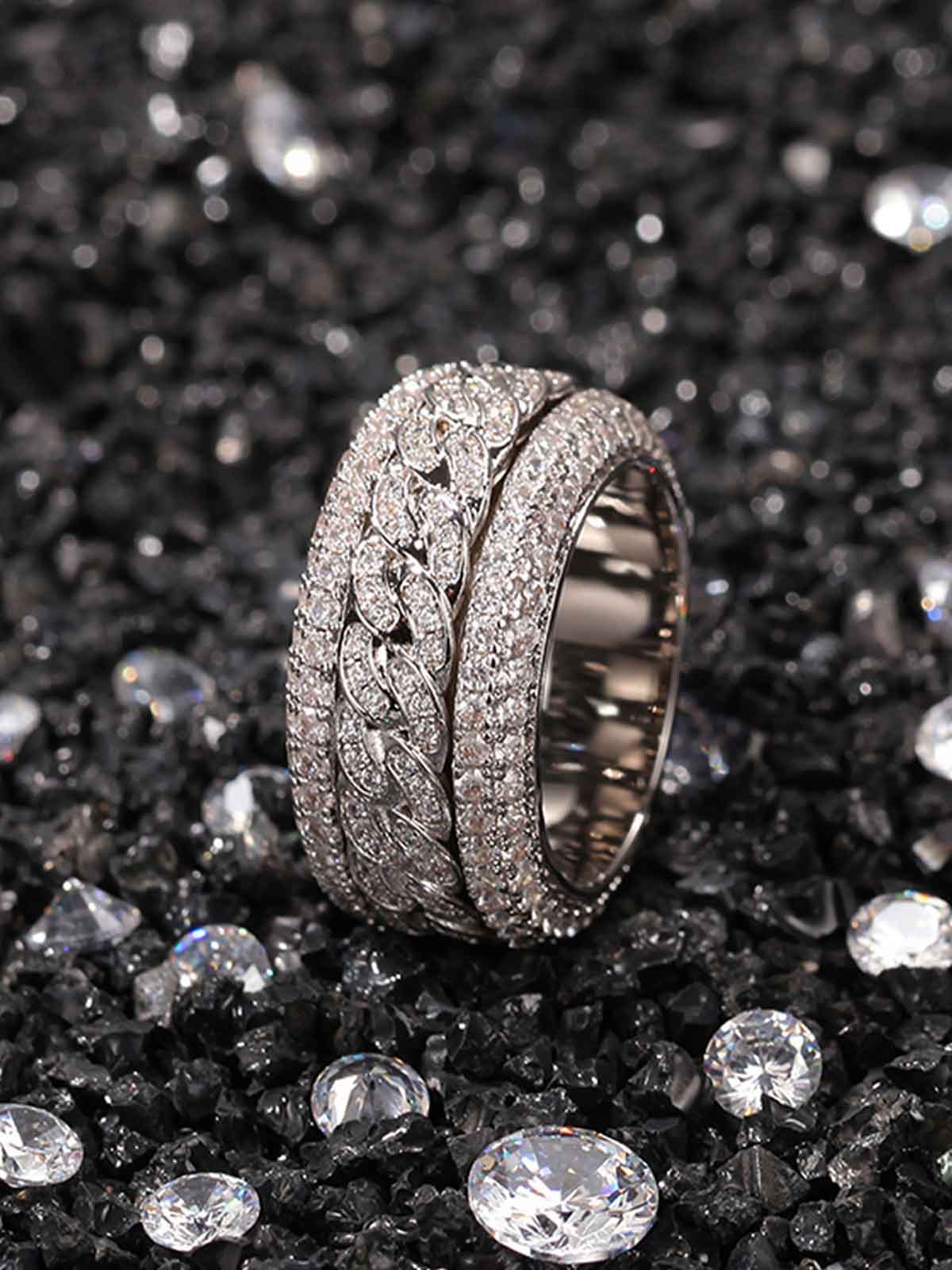 UrbanLaws Özel Tasarım Full Diamond Ring – Sokak Stilinde Şıklık